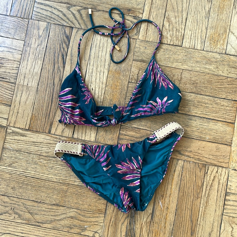 Worn once! Teal Vix swimsuit with purple leaves